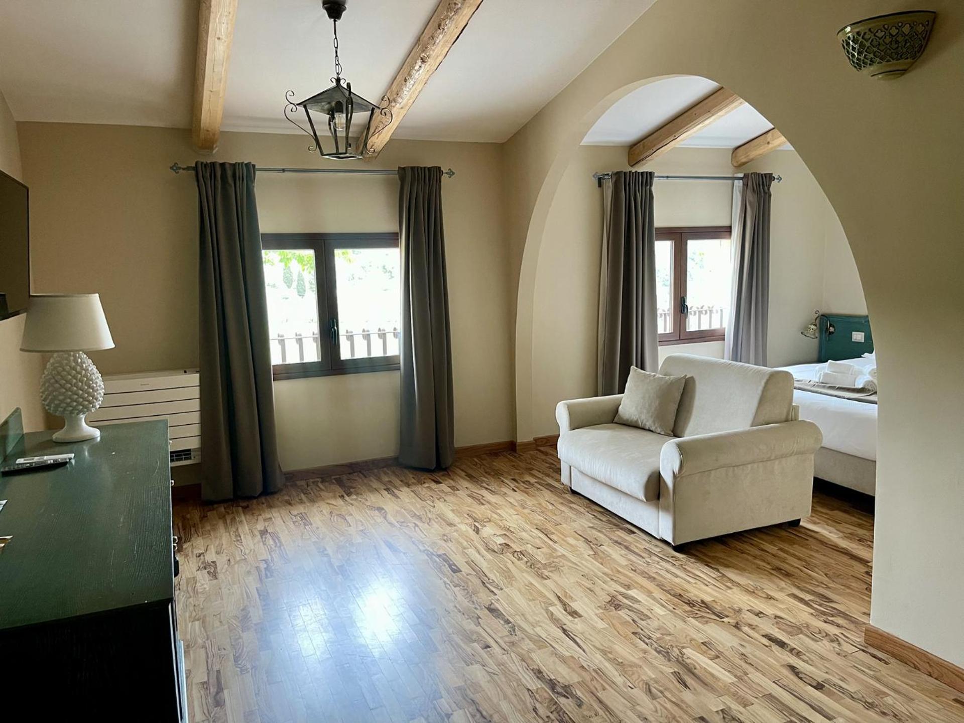 Tenuta Valle Delle Ferle Калтаджироне Екстериор снимка